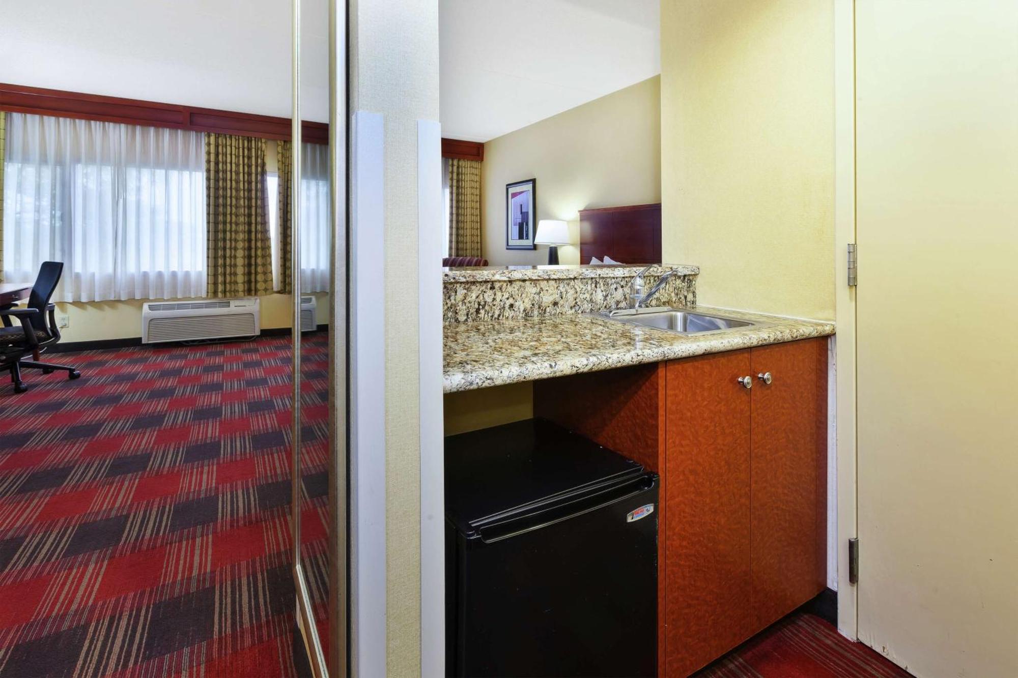מלון Doubletree By Hilton הולנד מראה חיצוני תמונה